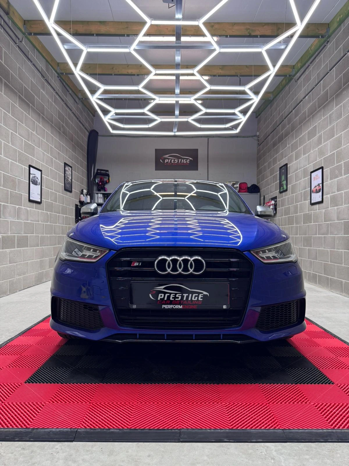 Audi bleue détailing